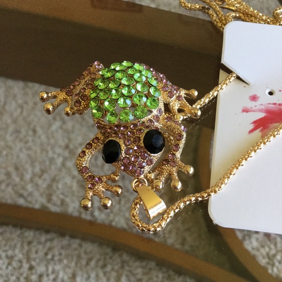 unbranded Jewelry - Gold Frog Necklace Gemstone Pendant